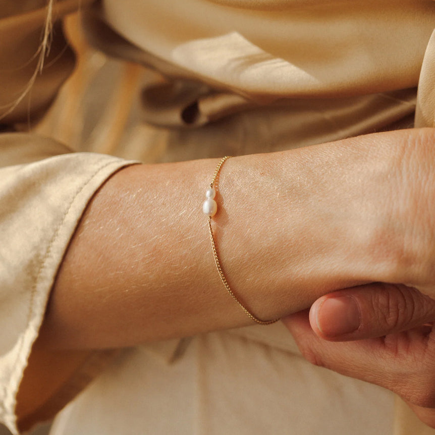 Pearl Pause Bracelet - The Jazzy Owl