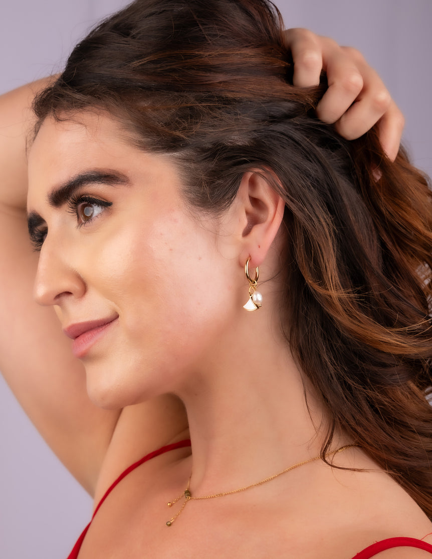 GoldenSails Drop Earrings