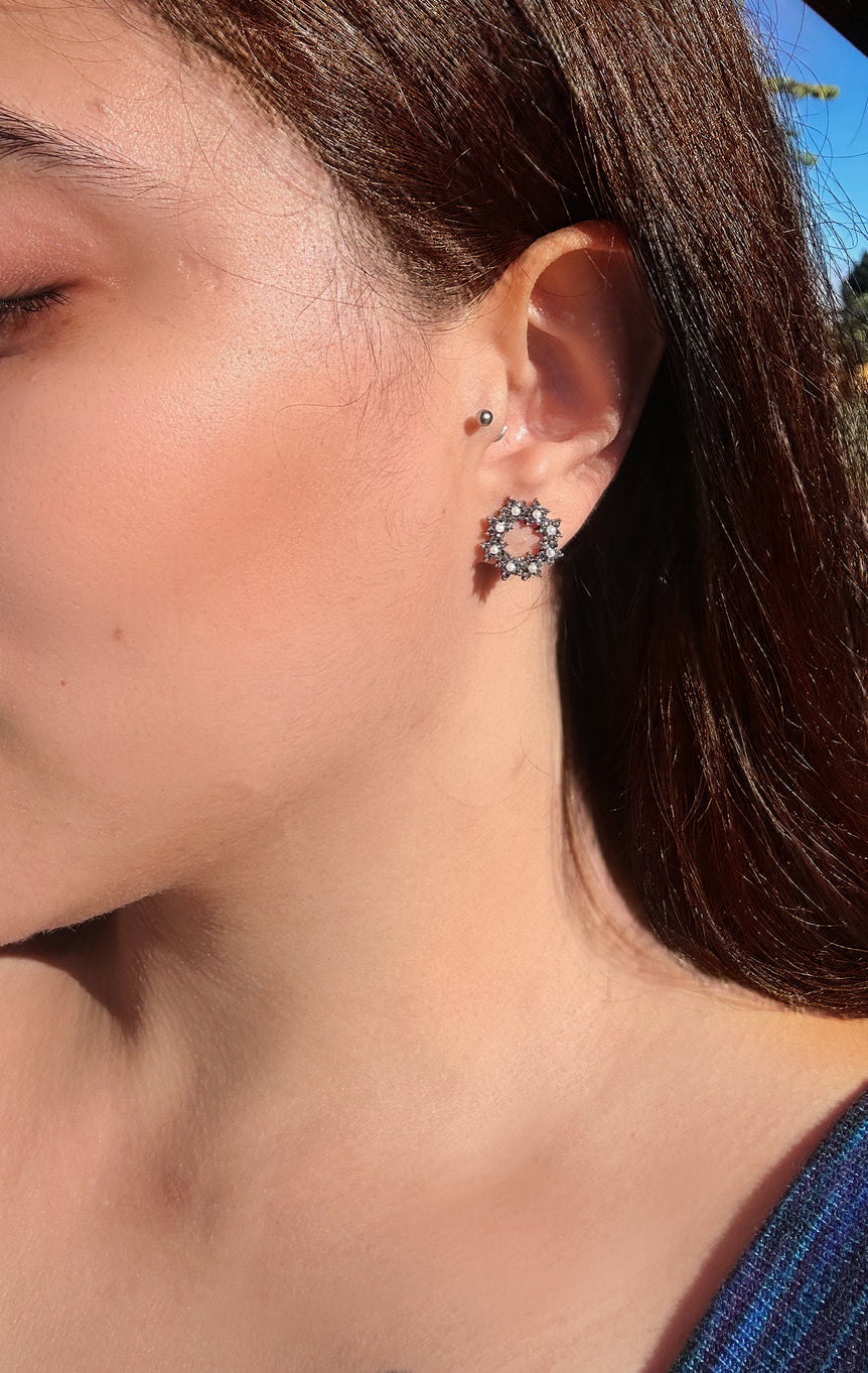 Twinkle Wreath Studs