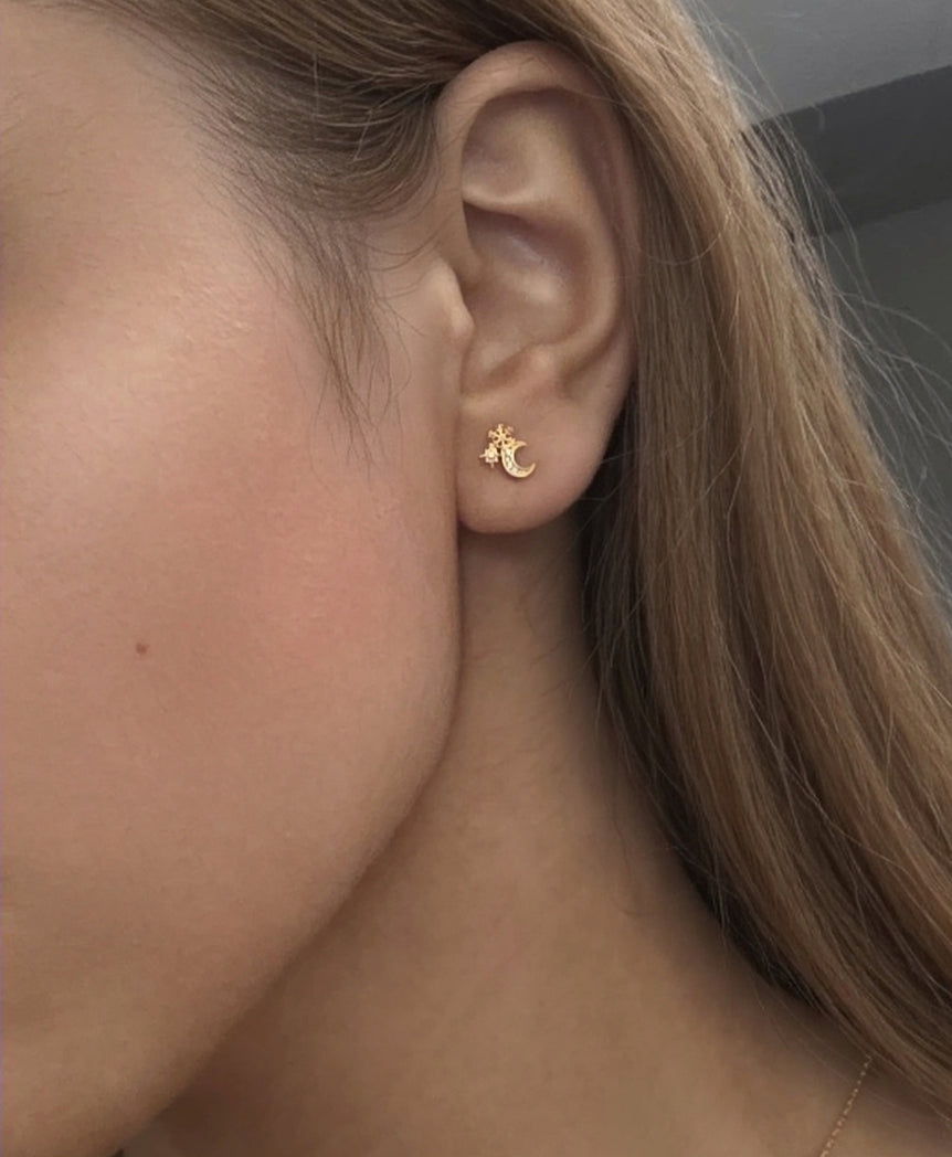 Let It Glow Stud Earrings