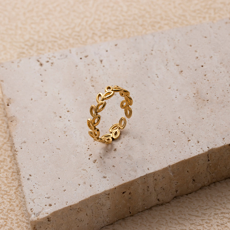Petal Link Ring