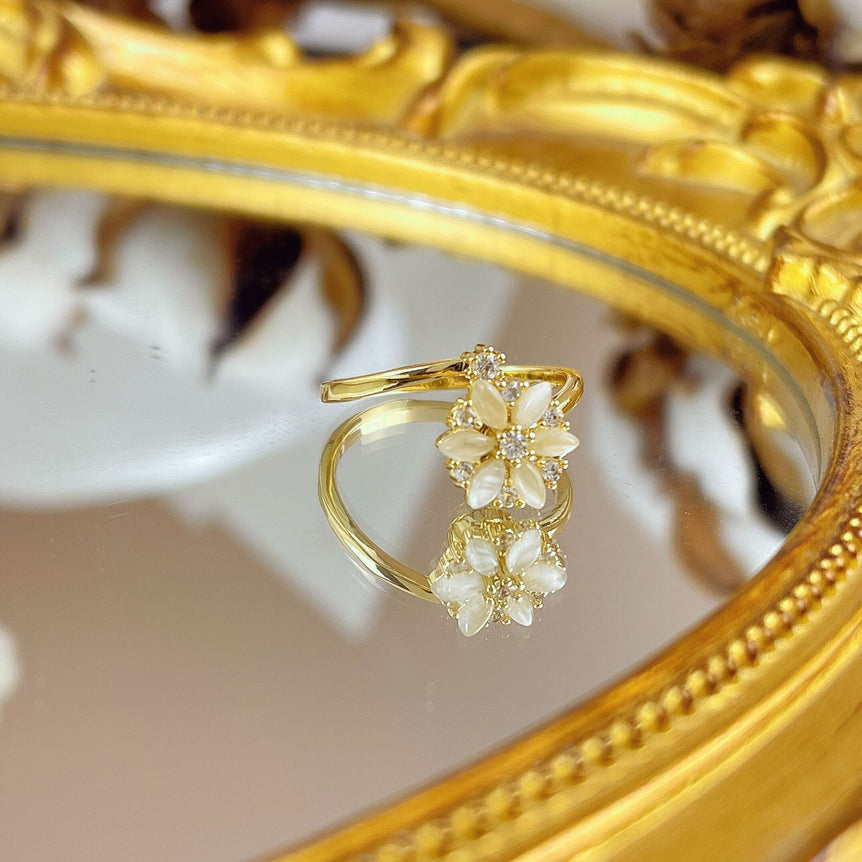 Spin & Bloom Ring