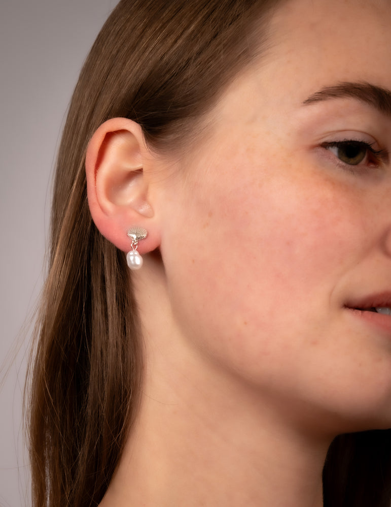 ShellYeah! Studs Earrings