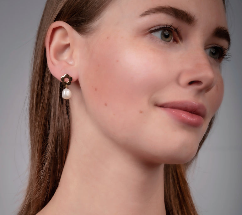 Floret Dew Drop Earrings