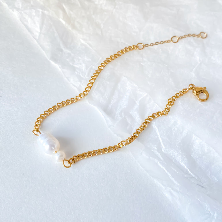  Pearl Pause Bracelet - The Jazzy Owl