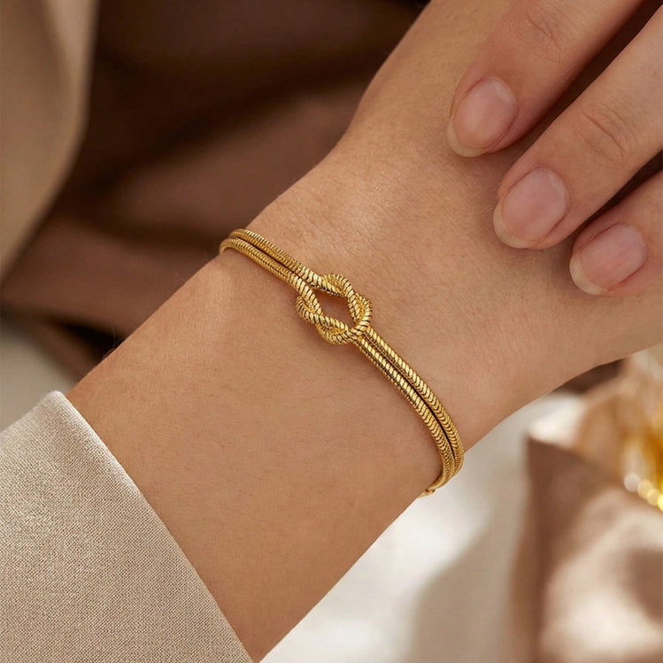  Linked Knot Bracelet - The Jazzy Owl