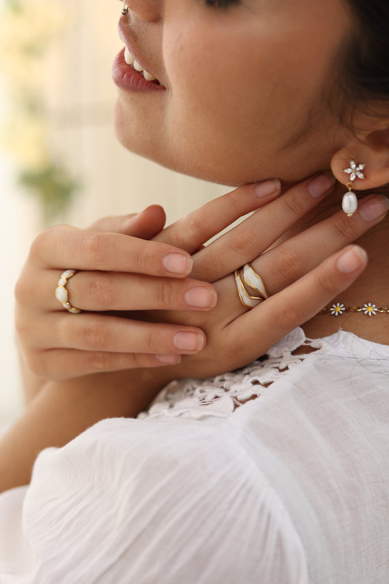 White Aura Ring