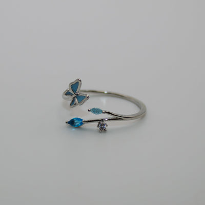  Flutter Affair Ring - The Jazzy Owl