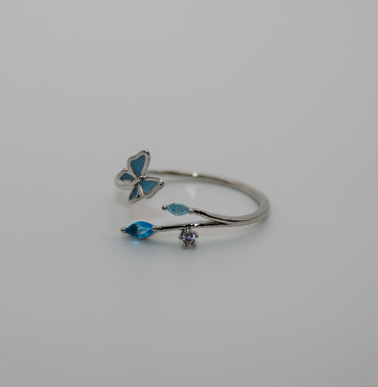  Flutter Affair Ring - The Jazzy Owl
