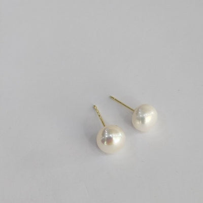 Pearly Dot Stud Earrings